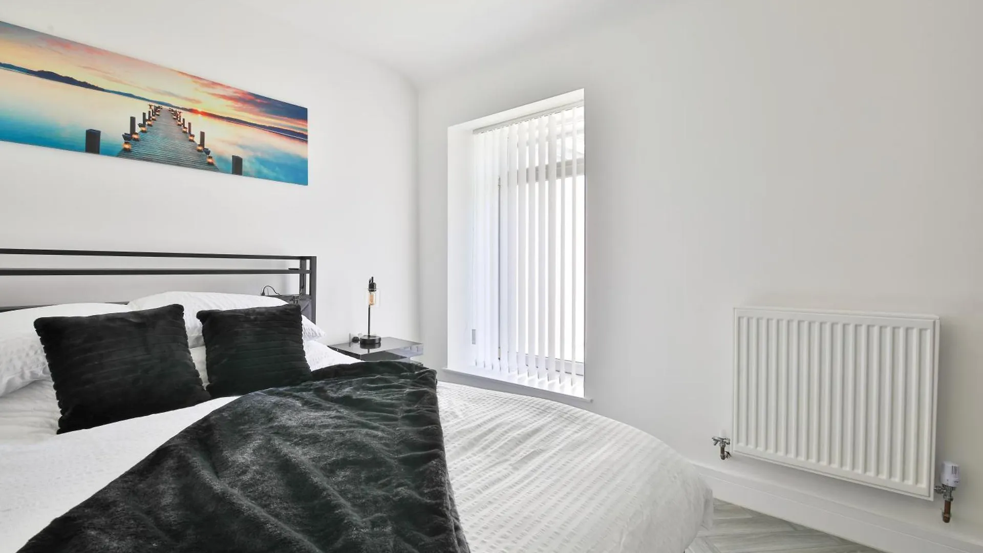 Apartment Hiks Accommodation Swansea