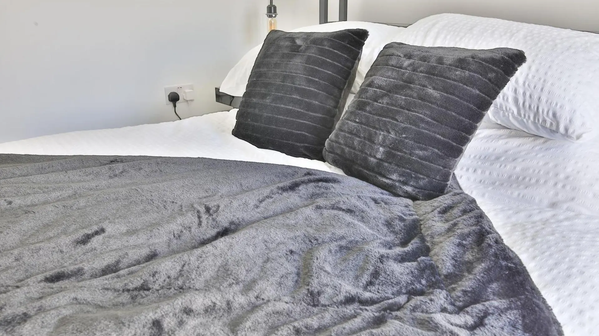 Hiks Accommodation Swansea United Kingdom